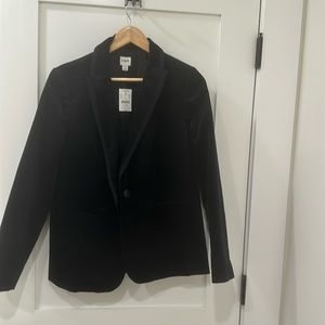 Adorable, black blazer